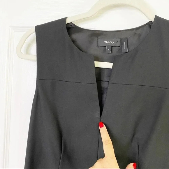 THEORY Etia Continuous Sleeveless Black V-Neck Wool Blend Shell - Picture 8 of 10
